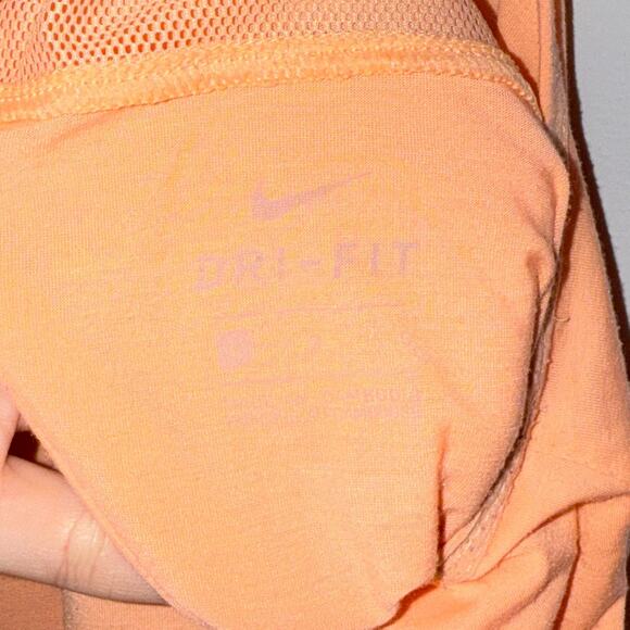 Nike Womens Dri-Fit Activewear Tank Top Size Large Mesh Back Asymmetrical Hem - Picture 6 of 10